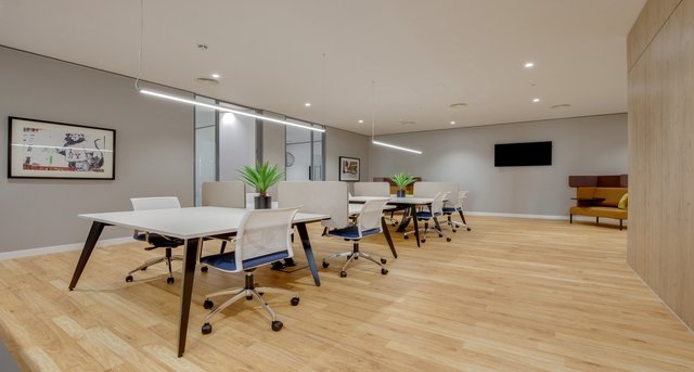 Rent office Trafford Park_9-1