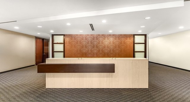 Kiralık Ofis - Two CityPlace Drive_2-1