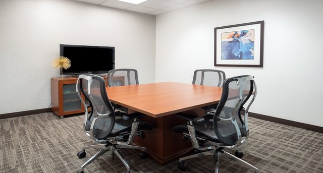Rent office US Bank Tower_1-1