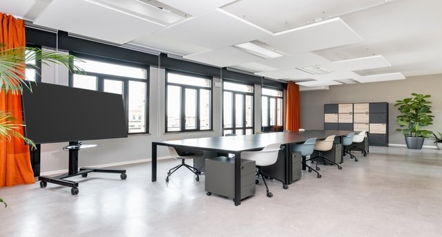 Rent office Via Altabella_2-1