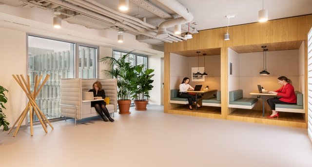 Rent office Via Augusta 123_1-1