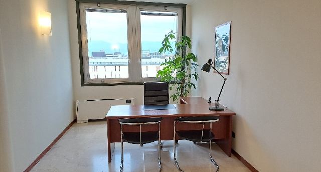 Rent office Via Cipro 1_4-1