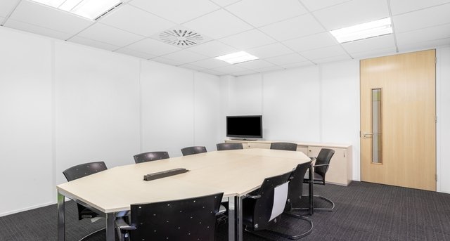 Rent office Victoria House_7-1