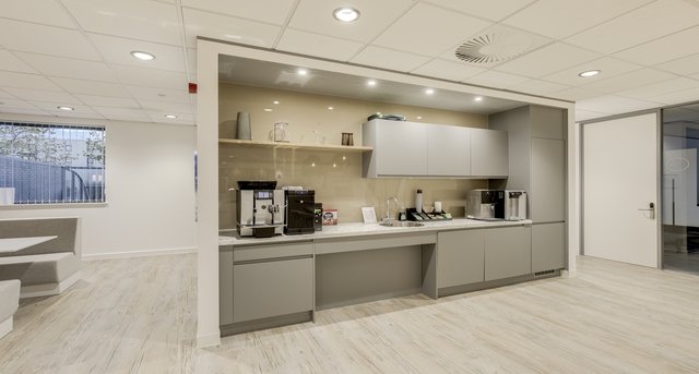 Rent office Vision 25_6-1