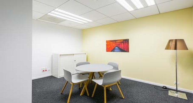 Sewa kantor Warsaw Financial Centre_3-1