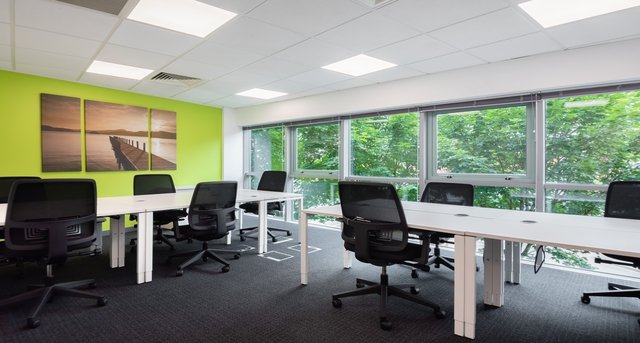 Rent office Watling Court_1-1