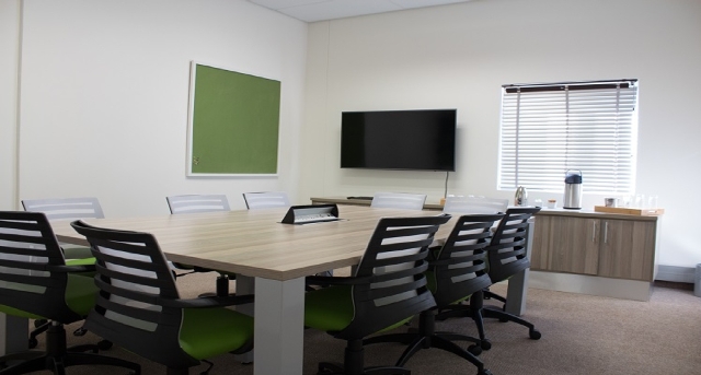Rent office Wimble Close 3_2-1