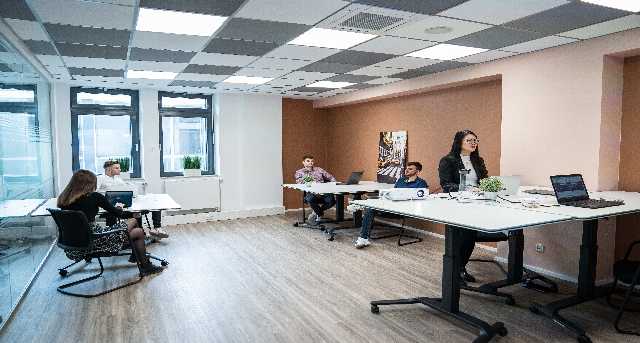 Sewa kantor Zeil 109_1-1