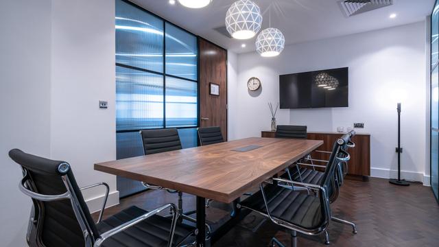 Rent office Bow Chambers