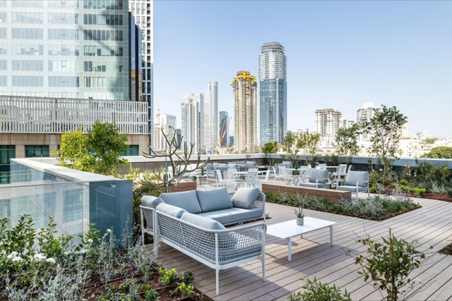 Rent office WeWork Azrieli Town