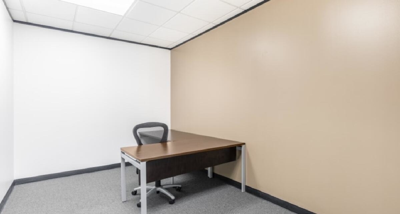 Rent office 13201 Northwest Freeway_6-7