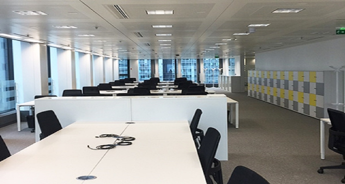商务中心16 Place de l'Iris_8-9 办公室租金16 Place de l'Iris_8-9