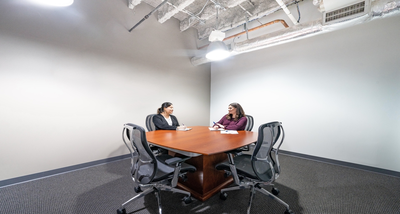 商务中心2100 West Loop South_3-4 办公室租金2100 West Loop South_3-4