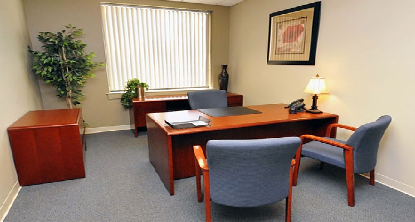 Бизнес центр 2500 Regency Parkway_1-1 Cнять офис 2500 Regency Parkway_1-1
