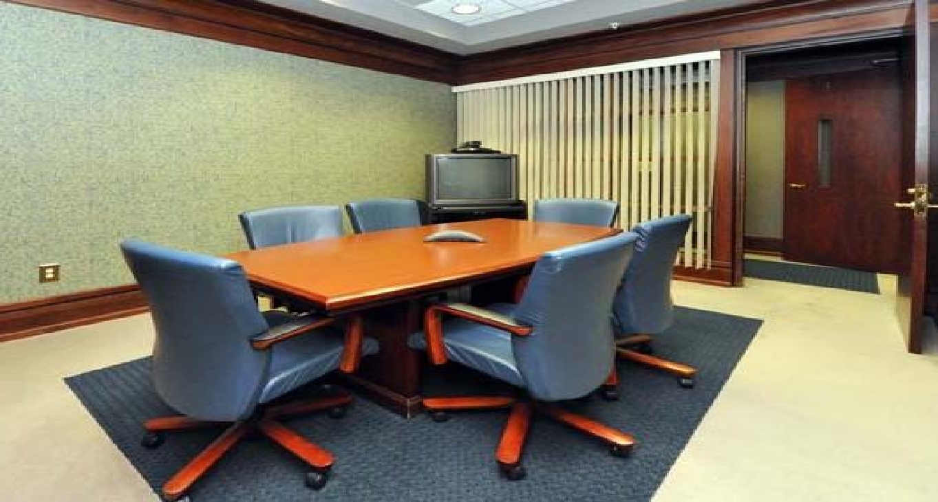 Бизнес центр 2500 Regency Parkway_10-10 Cнять офис 2500 Regency Parkway_10-10