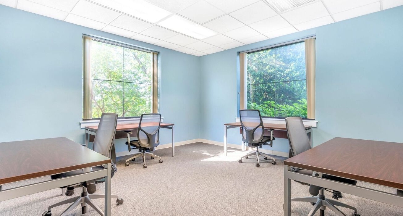 Бизнес центр 2500 Regency Parkway_6-6 Cнять офис 2500 Regency Parkway_6-6