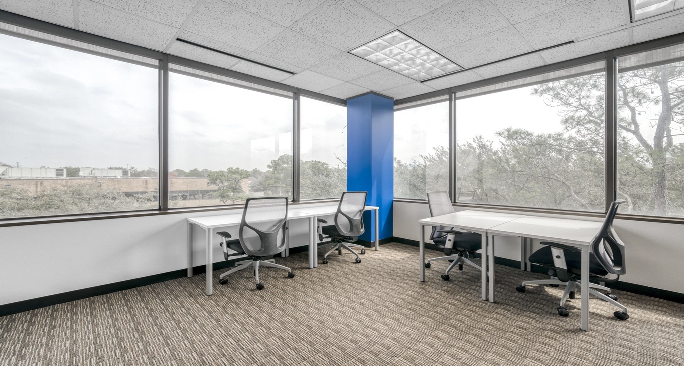 2500 Wilcrest Drive_3 ビジネスセンター-4 レンタルオフィス 2500 Wilcrest Drive_3-4