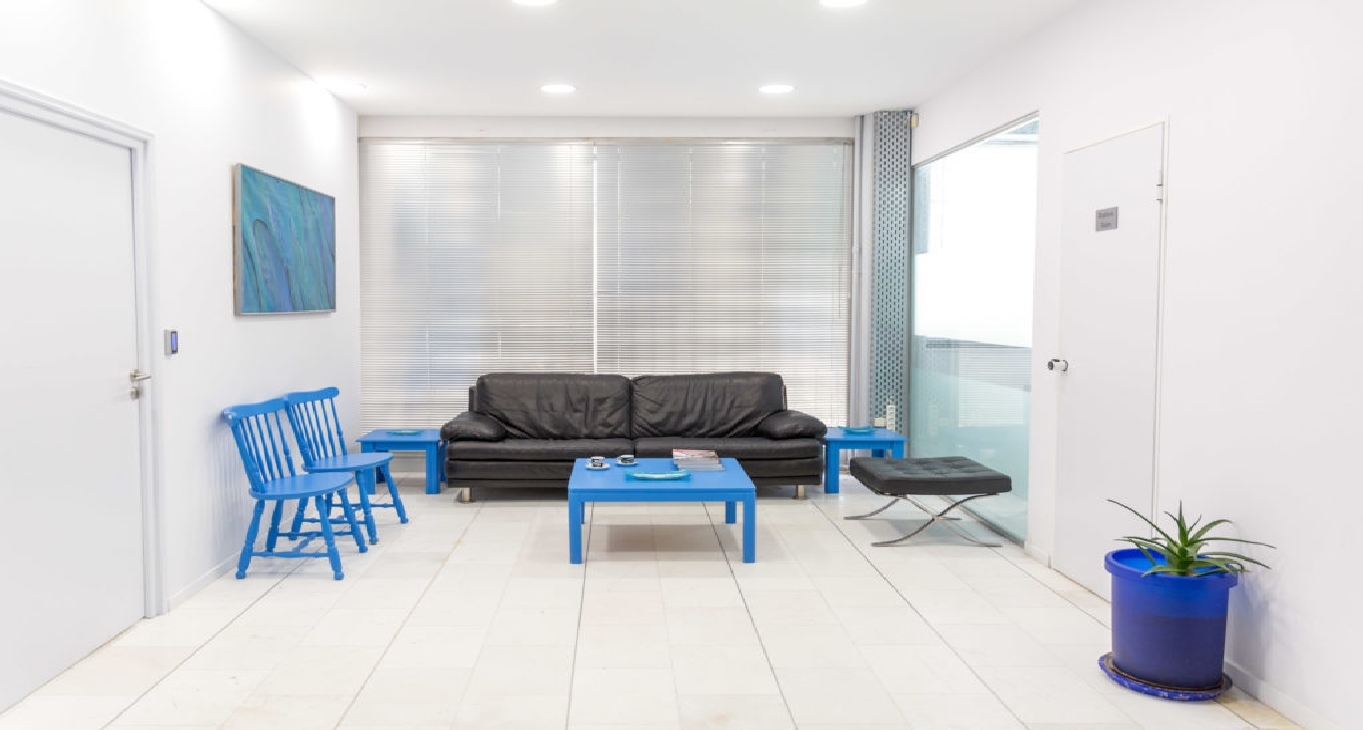 Business Center 33 Saronikou Street_6-12 Rent office 33 Saronikou Street_6-12