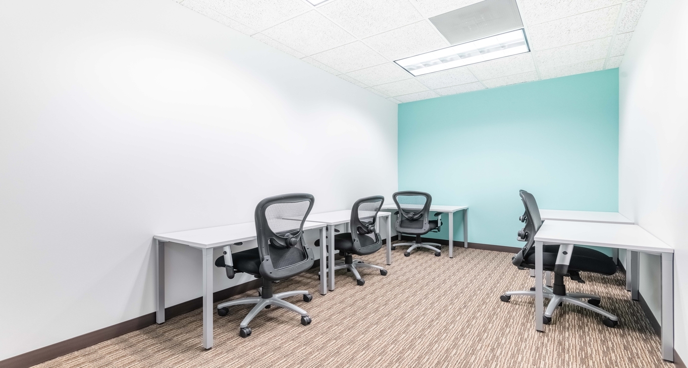 Cнять офис 501 West Broadway_4-4
