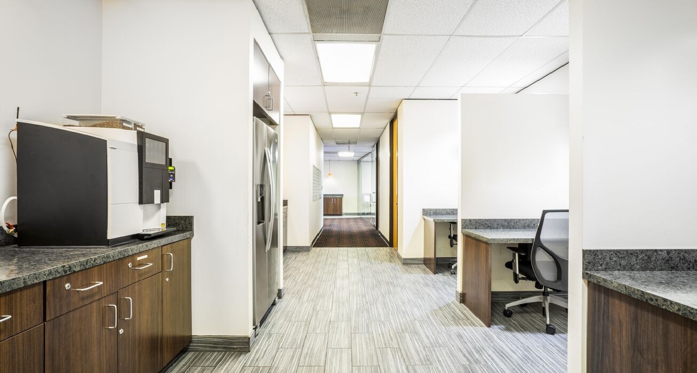 비즈니스 센터 5050 Quorum Drive, Suite 700_3-12 5050 Quorum Drive, Suite 700_3 임대 사무실-12