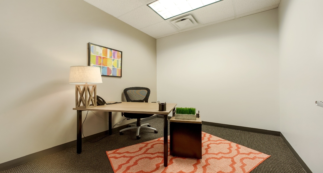 Centro de negócios 7600 Chevy Chase Drive_1-1 Arrendar Escritório 7600 Chevy Chase Drive_1-1