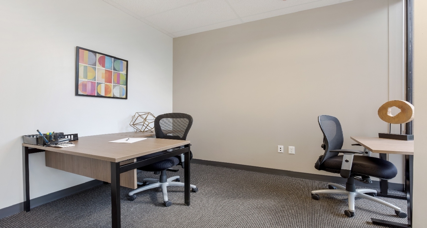 Centro de negócios 7600 Chevy Chase Drive_5-6 Arrendar Escritório 7600 Chevy Chase Drive_5-6