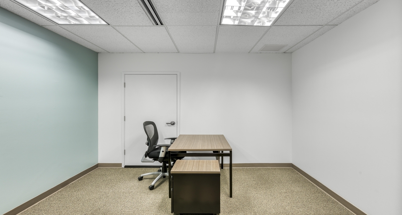 Business Center 7 Waterfront Plaza_3-3 Rent office 7 Waterfront Plaza_3-3
