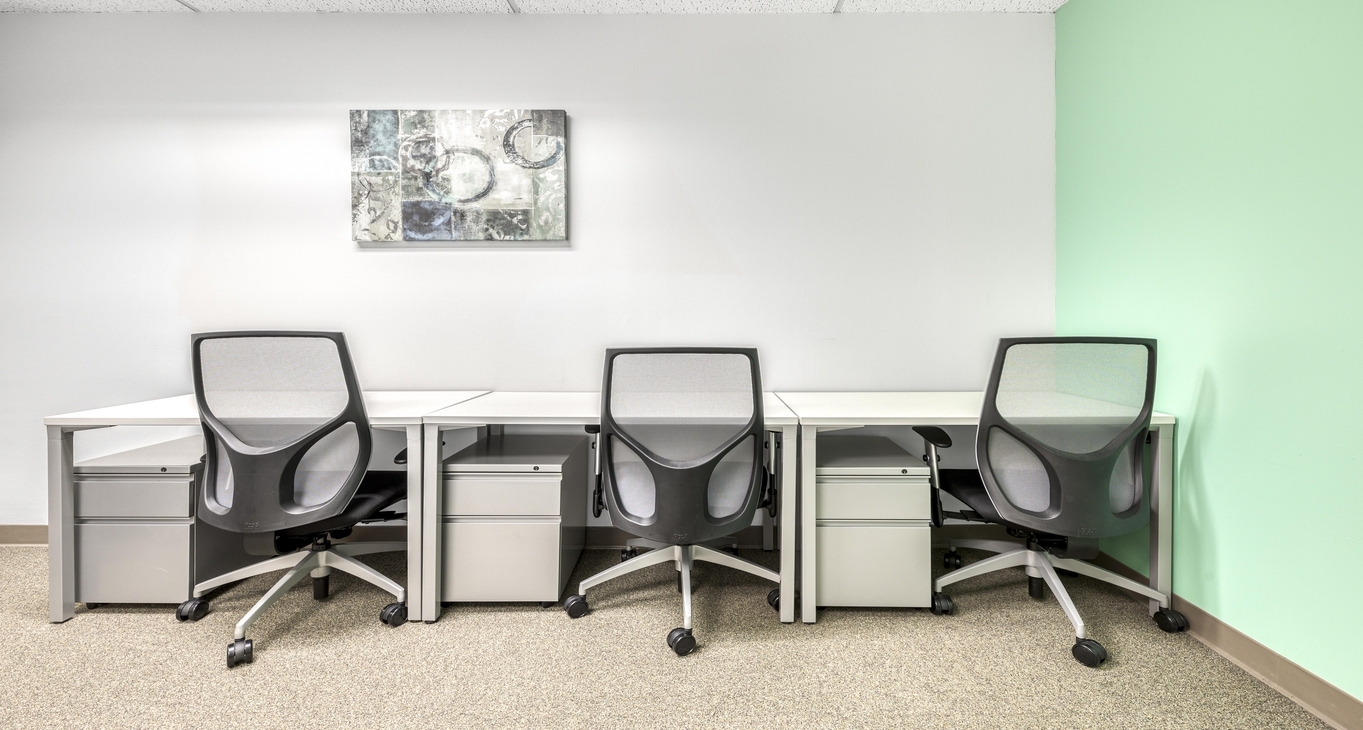 Business Center 7 Waterfront Plaza_6-6 Rent office 7 Waterfront Plaza_6-6