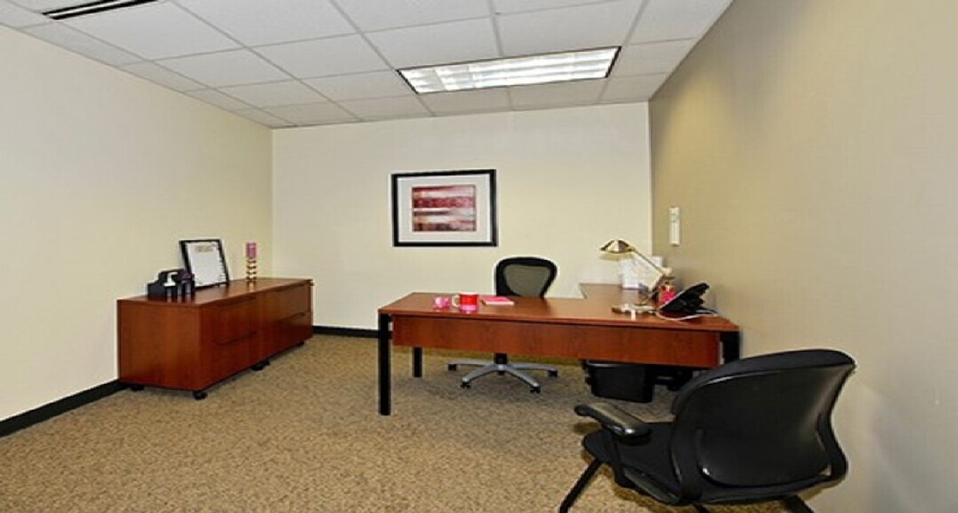 Business Center 8888 Keystone Crossing_4-5 Rent office 8888 Keystone Crossing_4-5