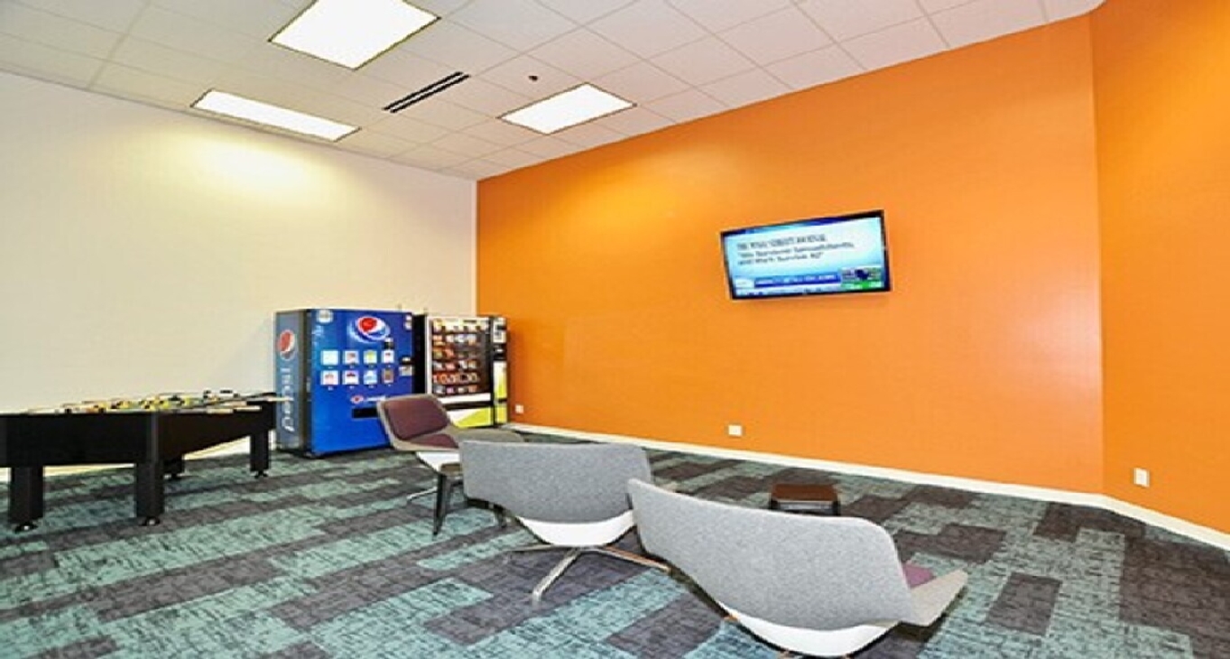 Business Center 8888 Keystone Crossing_5-6 Rent office 8888 Keystone Crossing_5-6