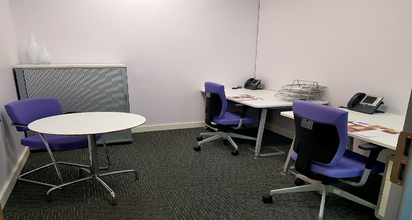 Rent office Al Mawkib St, 85_2-2
