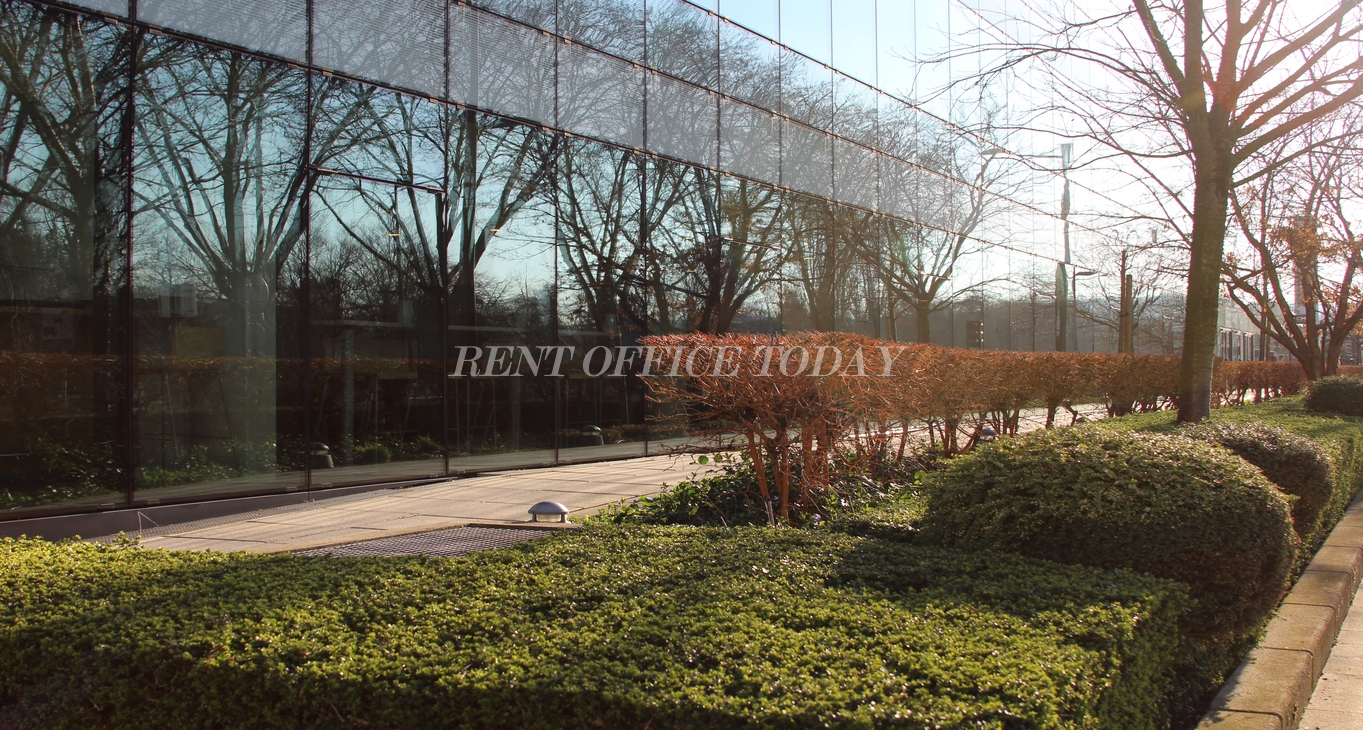 office rent bords de seine 1-5