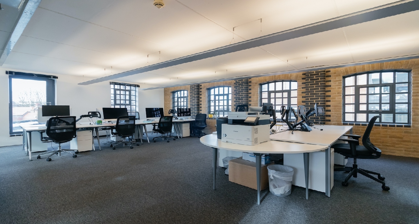 Rent office Boundary Row 8_6-6
