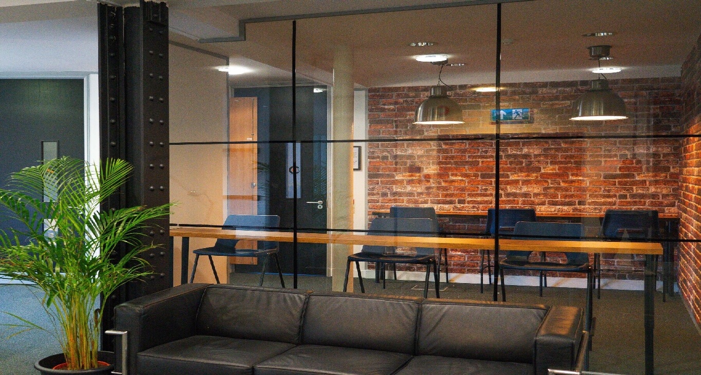 Rent office Cambrian Buildings Mt Stuart Square_8-8