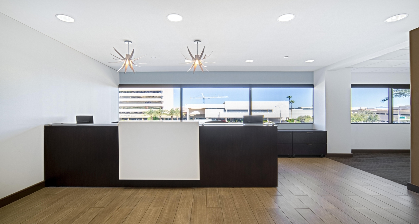 Business Center Camelback Square_2-2 Rent office Camelback Square_2-2