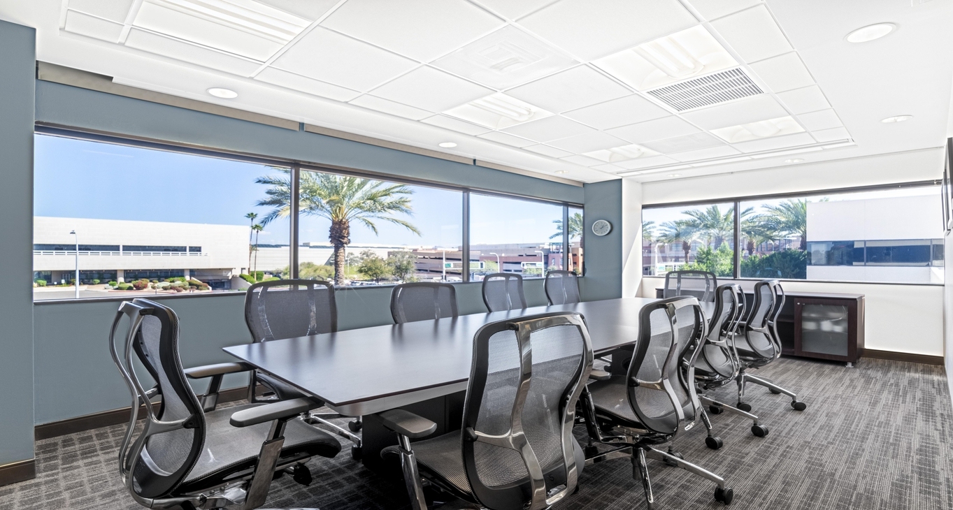 Business Center Camelback Square_8-8 Rent office Camelback Square_8-8