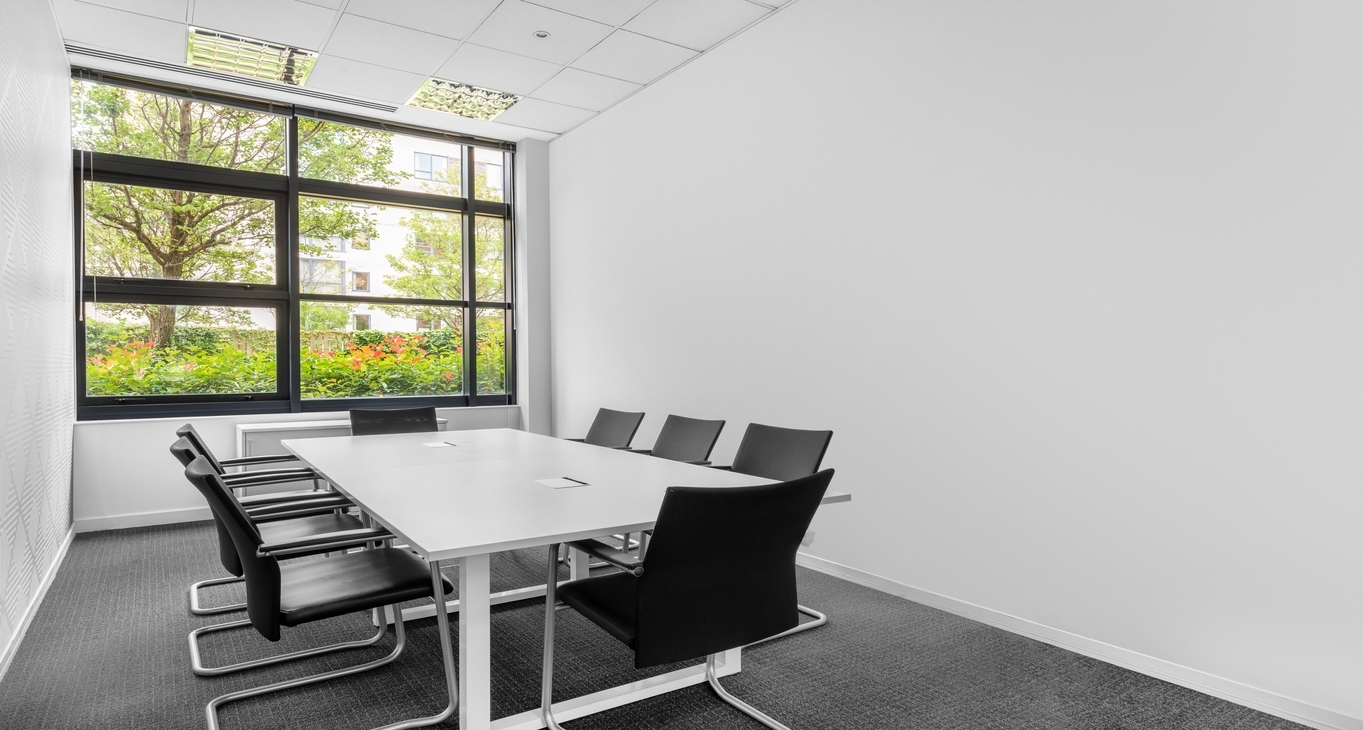 Business Center Cardiff Bay_5-5 Rent office Cardiff Bay_5-5
