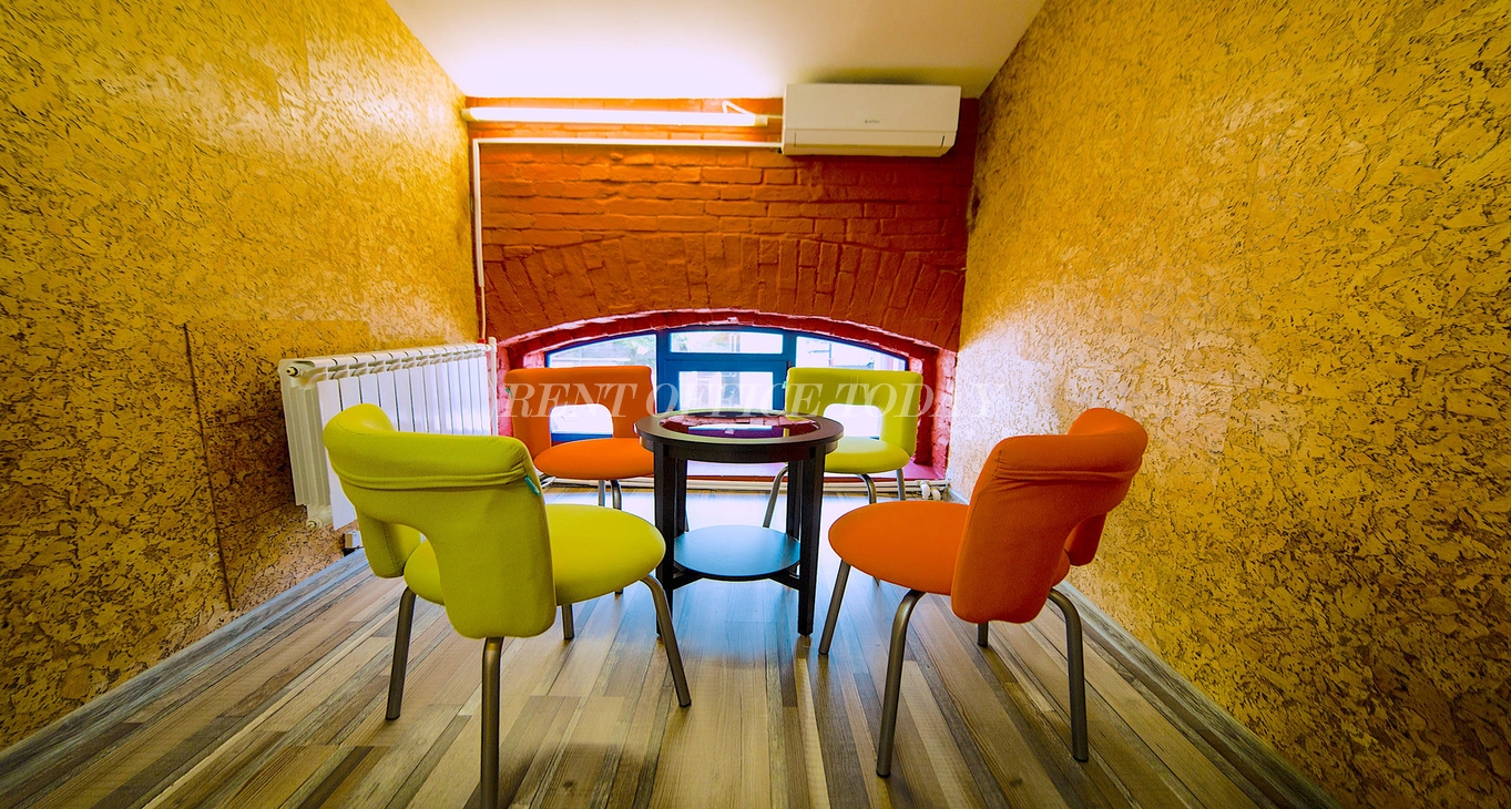 Pusat bisnis Coworking RED Factory_5-6 Sewa kantor Coworking RED Factory_5-6