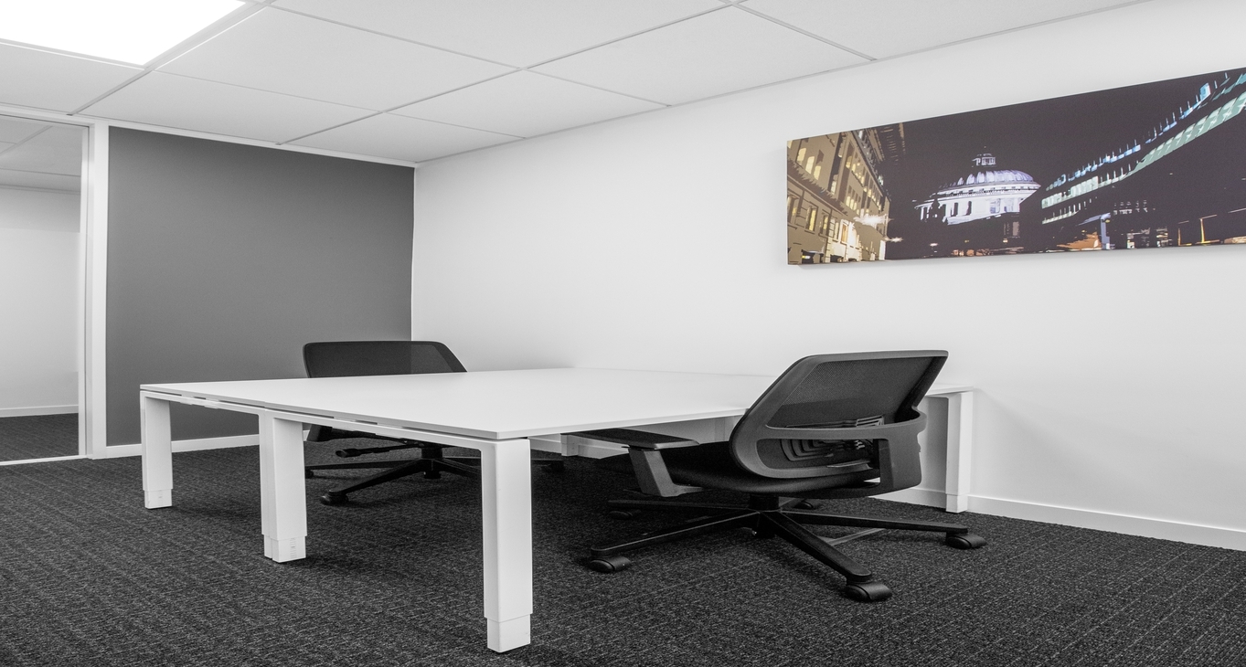Rent office Euston Station_3-4