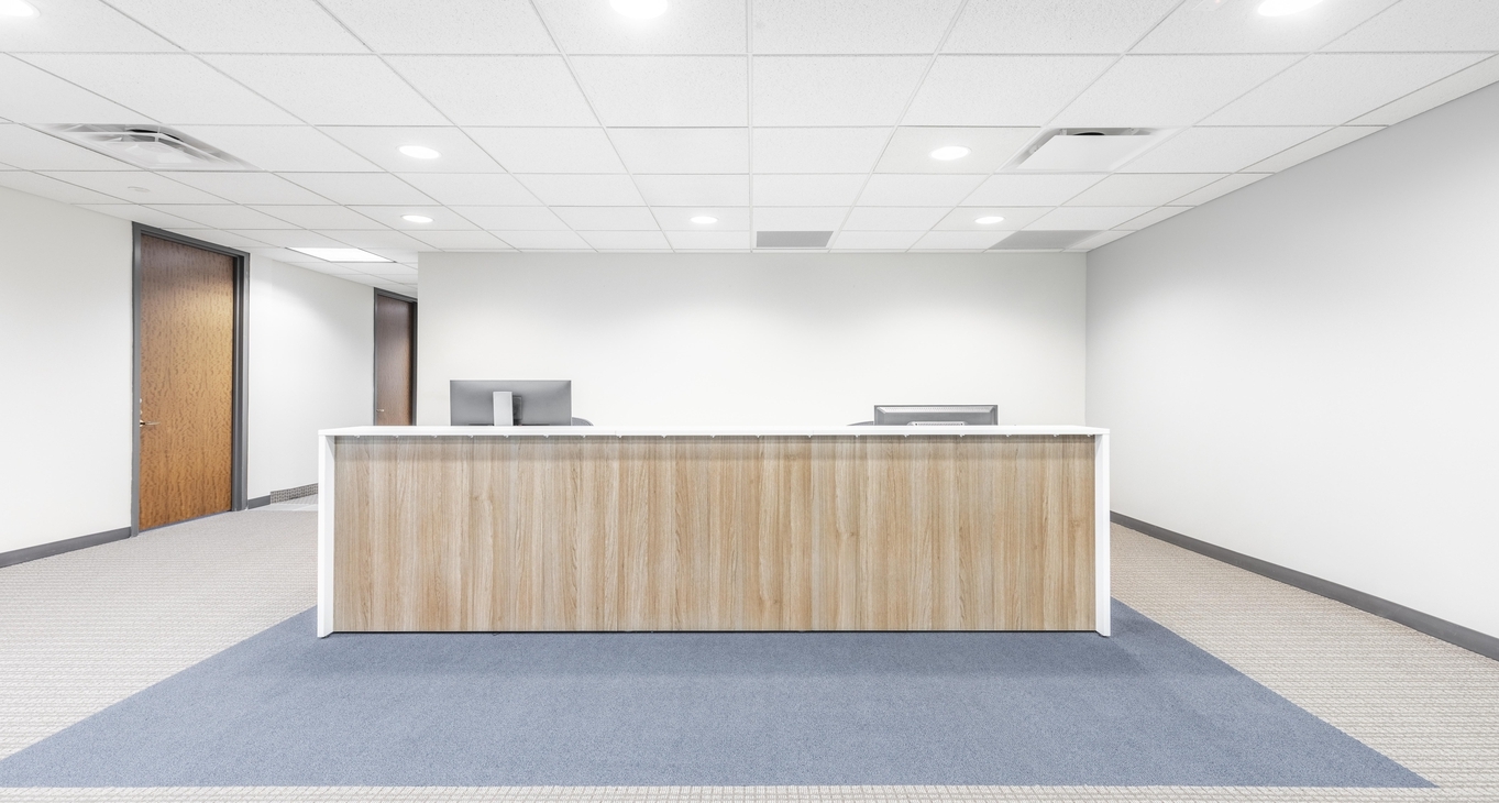 Business Center Fifth Third Center_2-2 Rent office Fifth Third Center_2-2