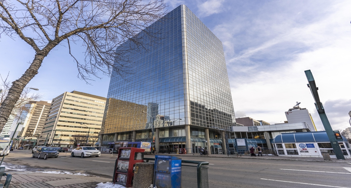 Бизнес центр First Edmonton Place_9-19 Cнять офис First Edmonton Place_9-19