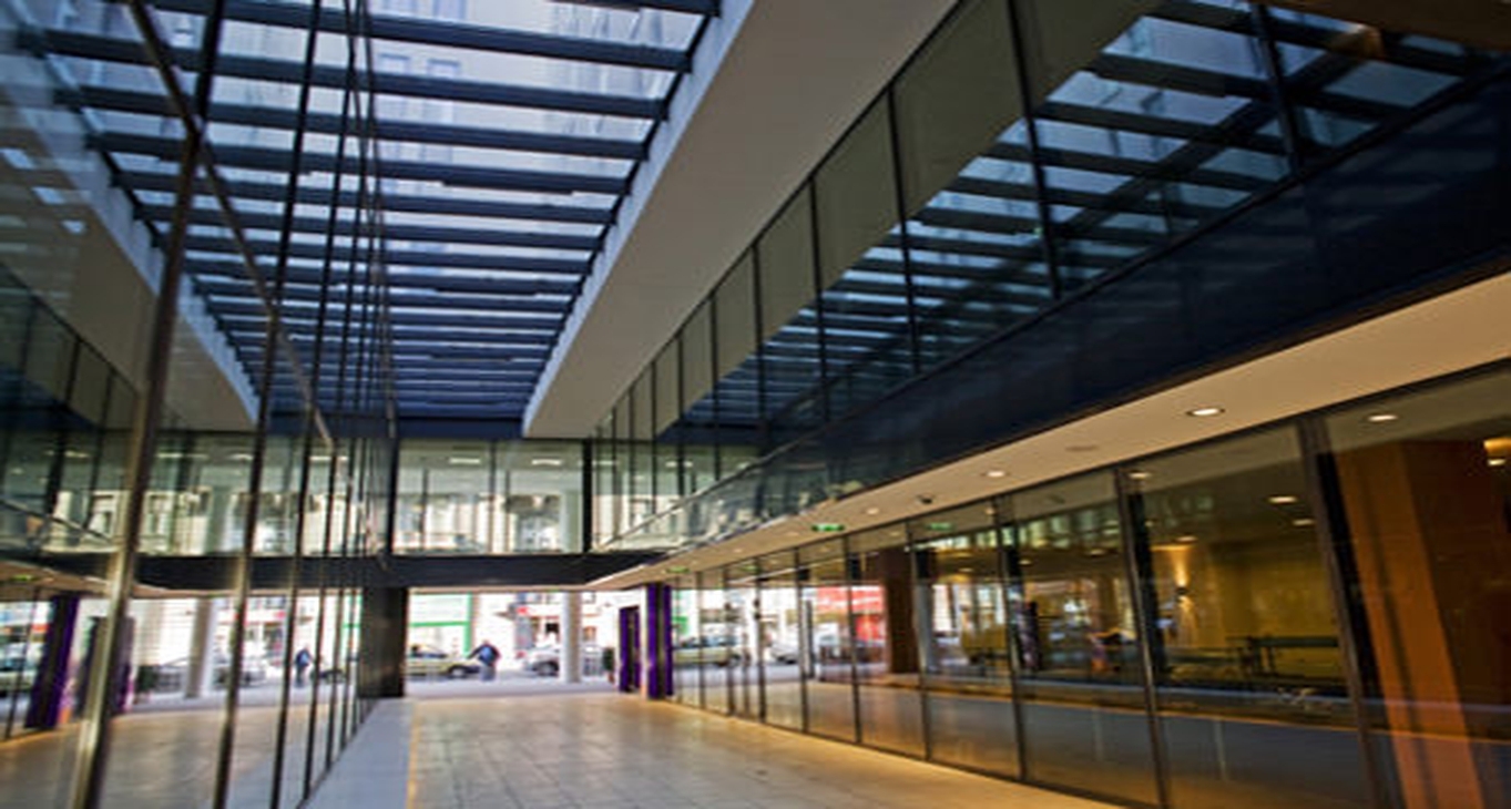 Kiadó irodák First Site Business Centre_6-6