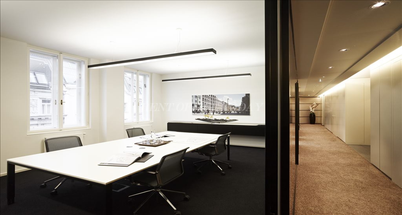 office rent goldenes quartier office-34