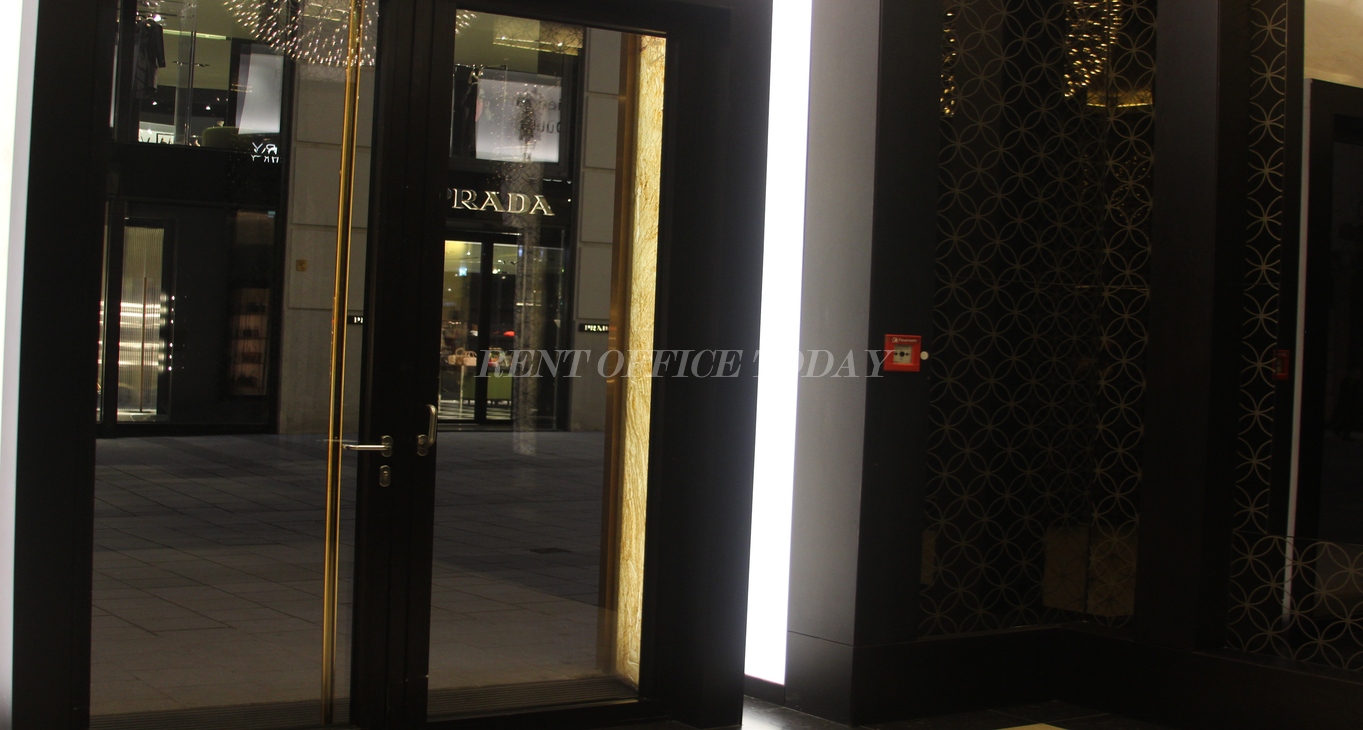 office rent goldenes quartier office-9