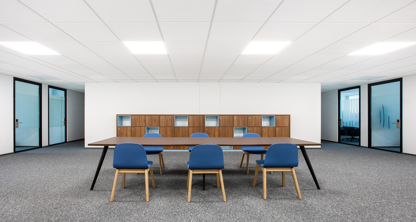 商务中心Grojecka Offices_5-6 办公室租金Grojecka Offices_5-6