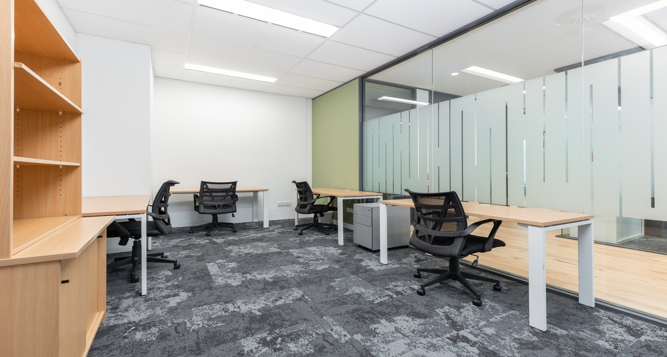 Business Center HWT Tower_2-2 Rent office HWT Tower_2-2