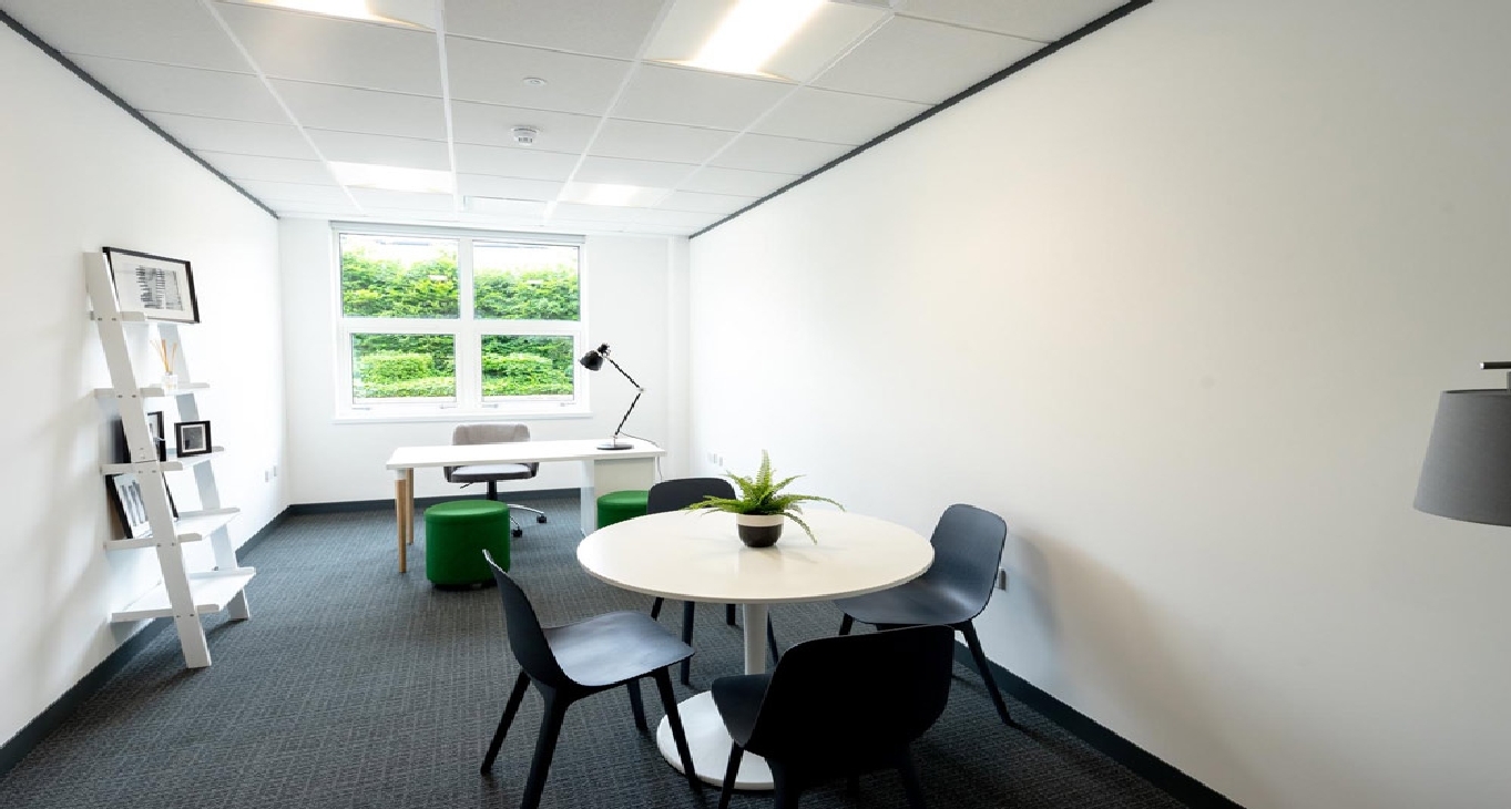 Business Center Highlands Road_12-12 Rent office Highlands Road_12-12