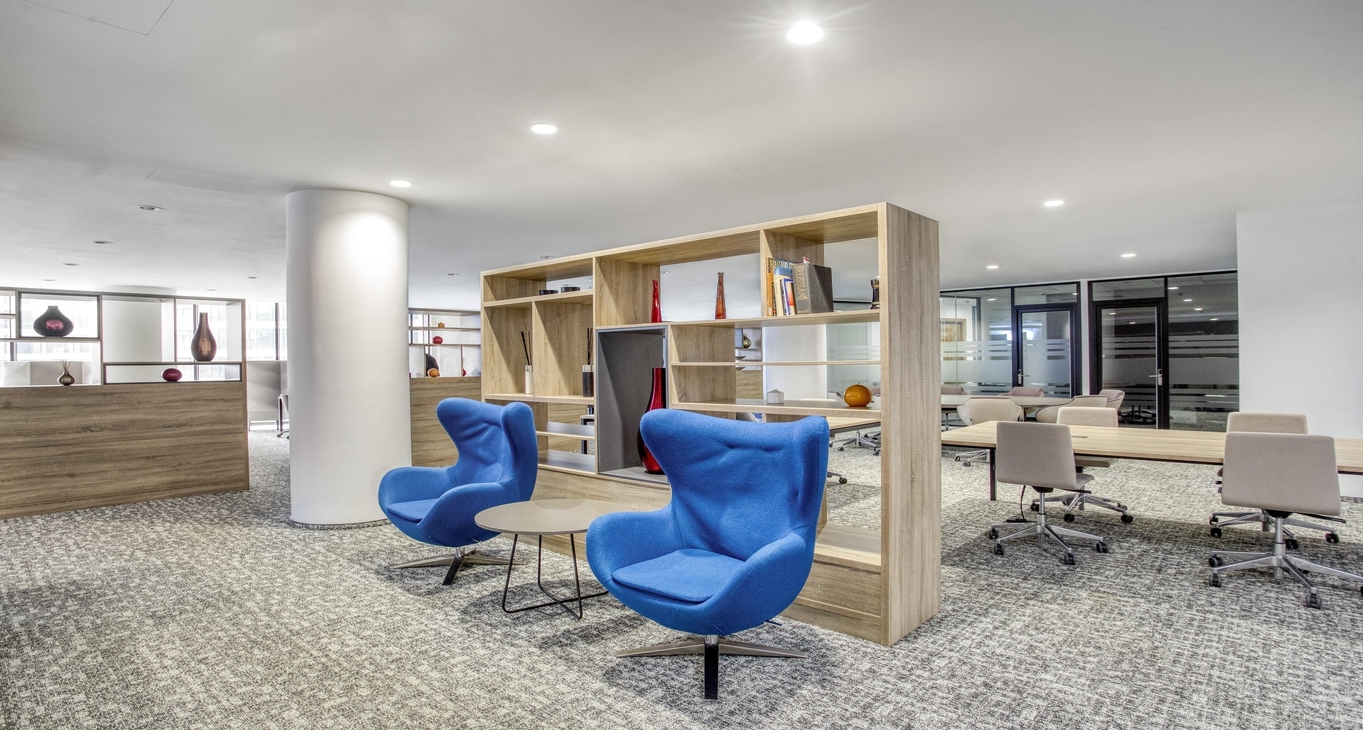 Rent office IQ Centre_1-1
