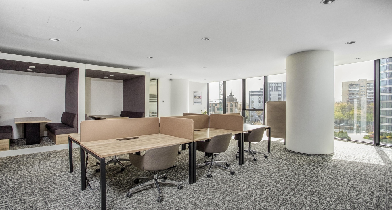 Rent office IQ Centre_3-3
