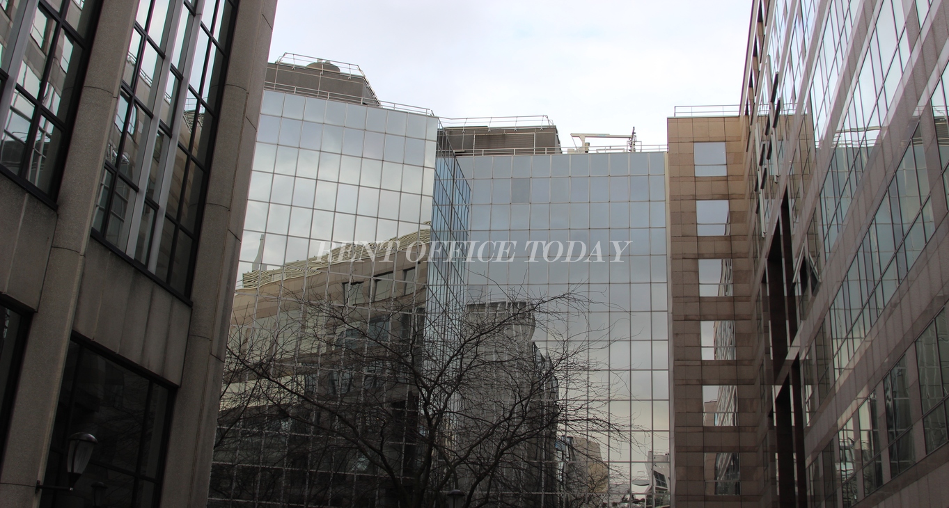 office rent le prime-11